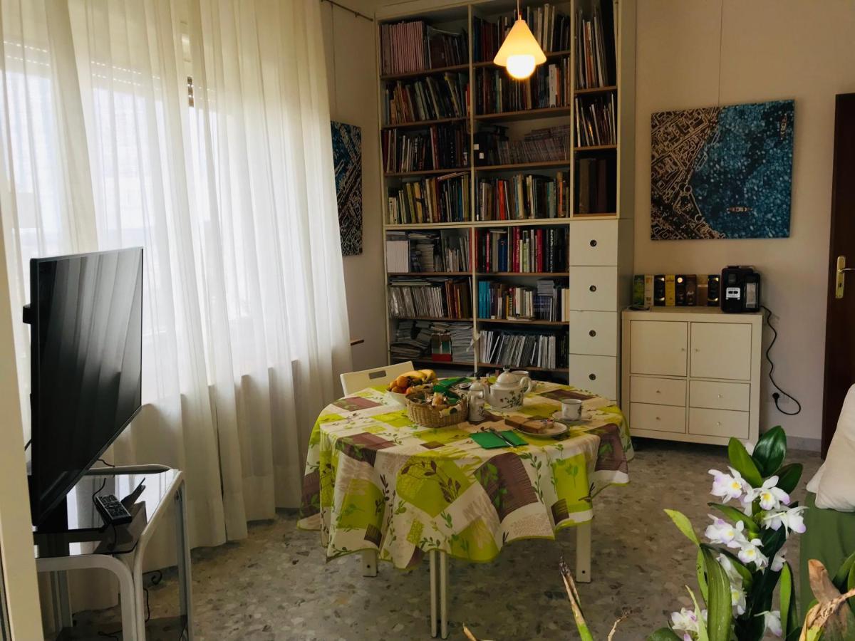 Bed and Breakfast Il Ramo D'Oro à Naples Extérieur photo